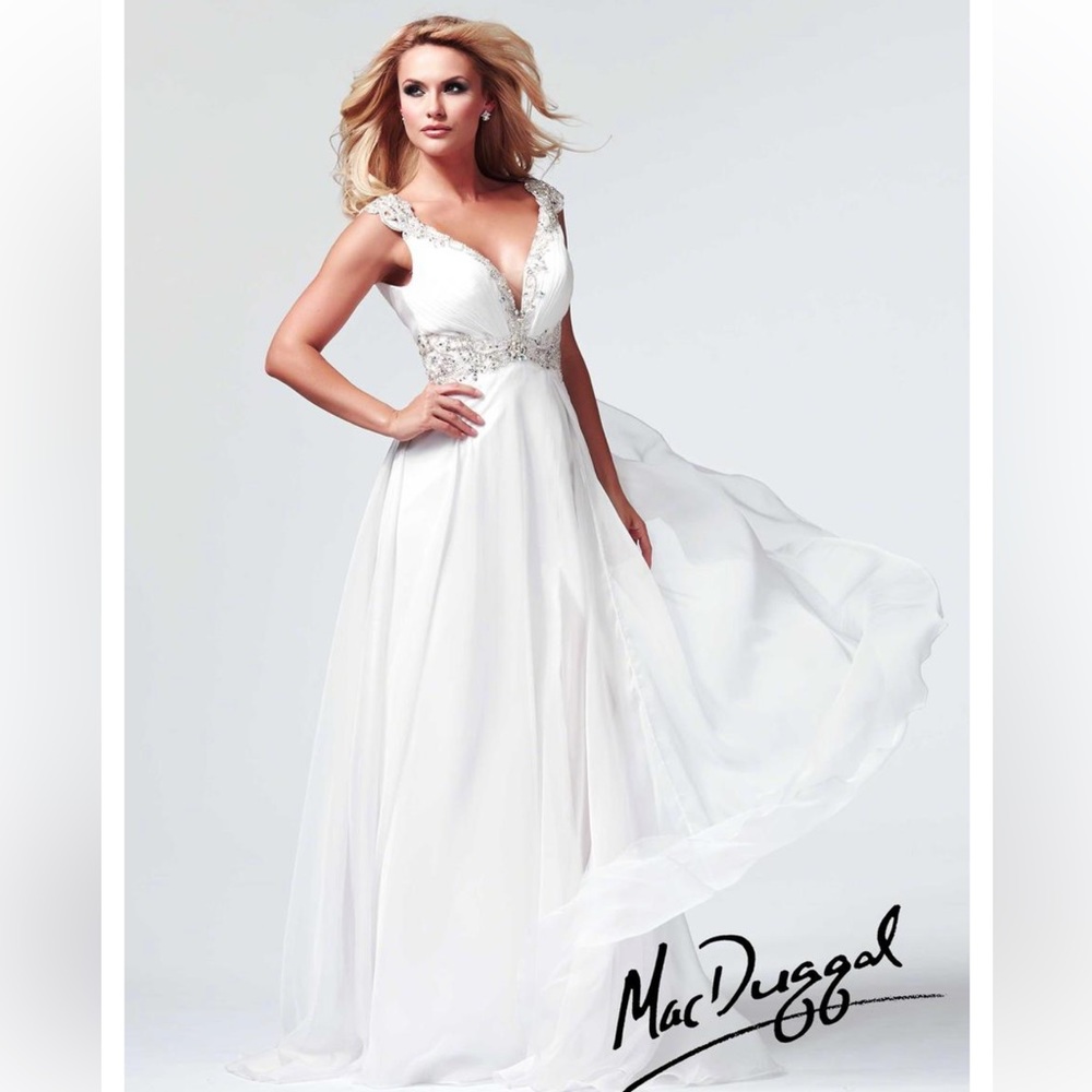 Mac Duggal #64693m White Prom/Pageant/Evening/Formal Gown Size 0